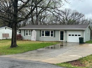 3038 Iowa St, Leavenworth, KS 66048