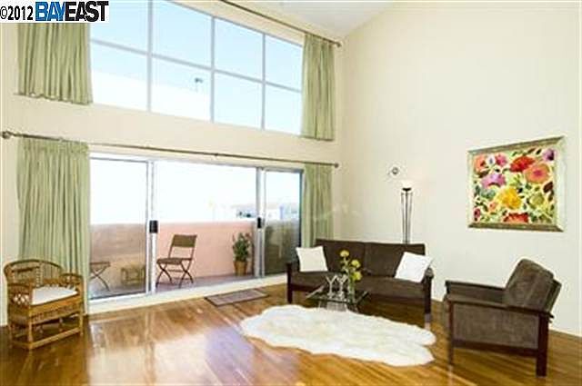 1st image of 385 10th St APT 8