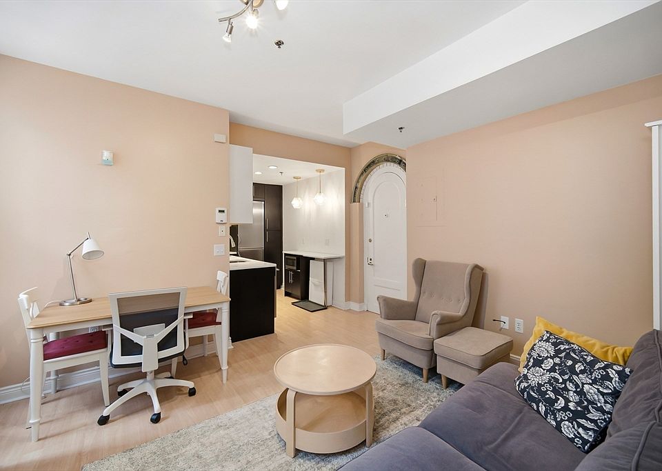 1st image of 4 Charlesgate E APT 107