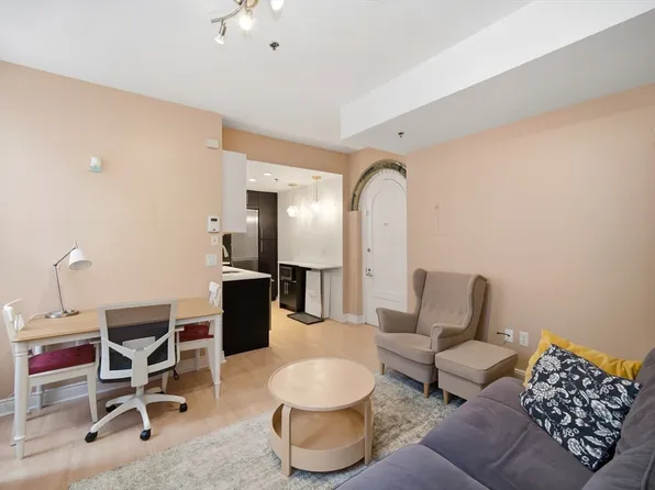 4 Charlesgate E APT 107, Boston, MA 02215