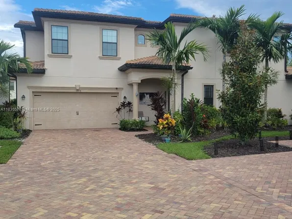 1154 Penrose Ct, Naples, FL 34113