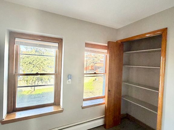 3rd image of 17 Brown St #2RR