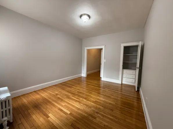 1142 River St, Hyde Park, MA