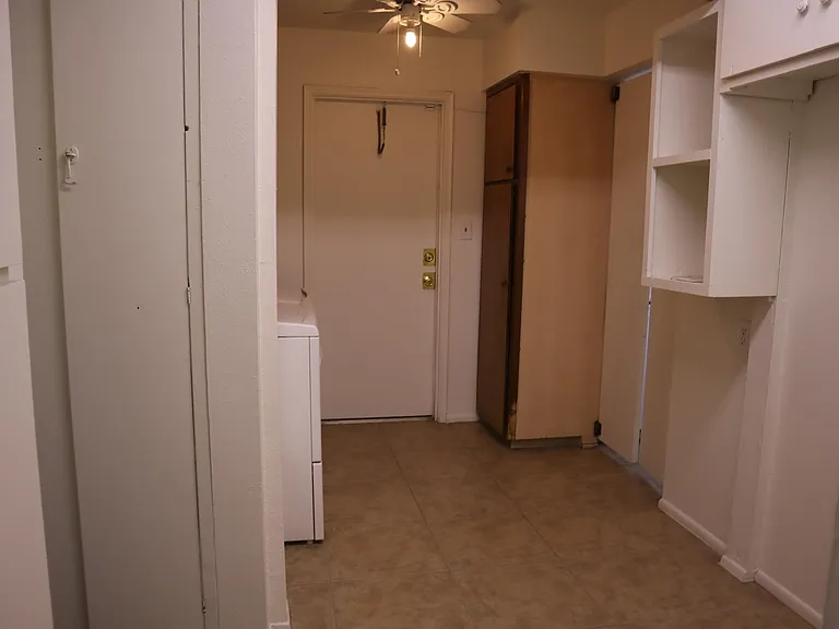 4240 W Hatcher Rd — Photo 23