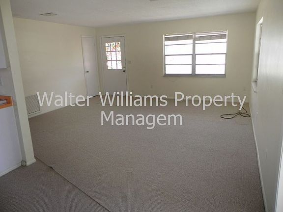 3rd image of 186 Phoenetia Dr