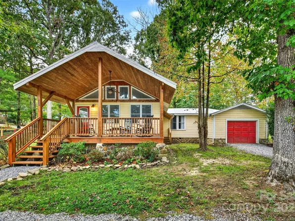 809 Montreat Rd, Black Mountain, NC 28711