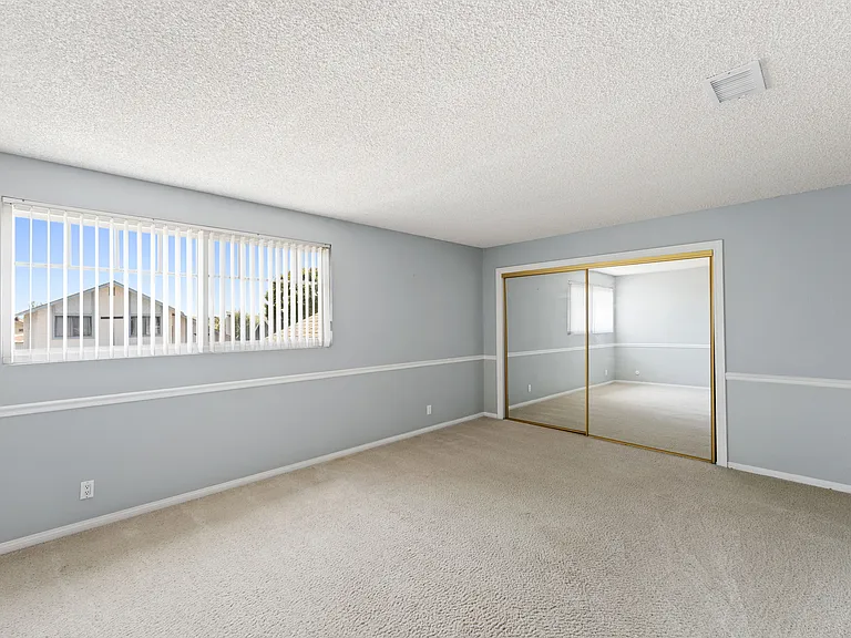2292 Buffalo Ave — Photo 18