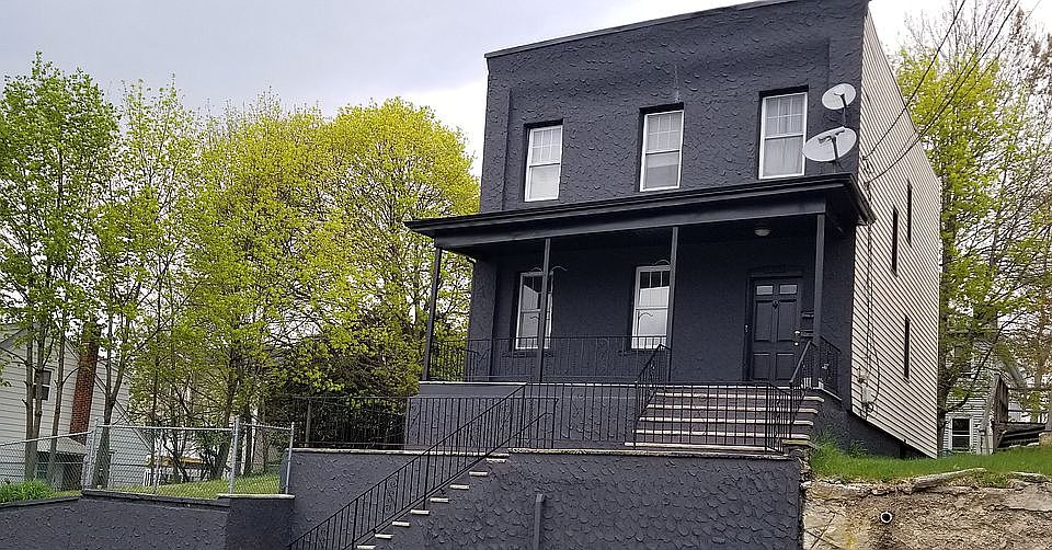 1st image of 754 New York Ave