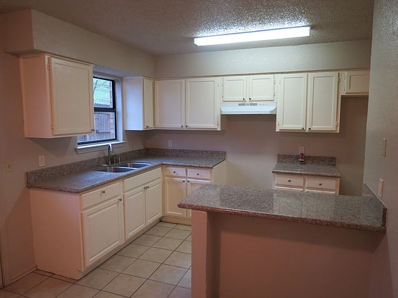 3rd image of 6315 Woodmont Ct