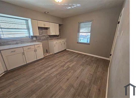 4th image of 853 Hornsby Ave