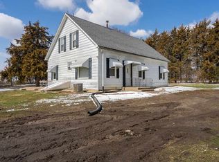 12217 County Road X37, Columbus Junction, IA 52738