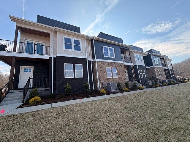 1st image of 2 Wilson Ct