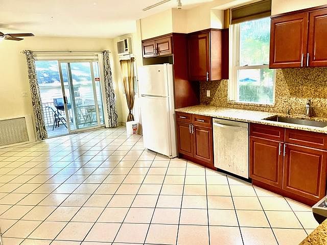 1st image of 456 Broadway #2