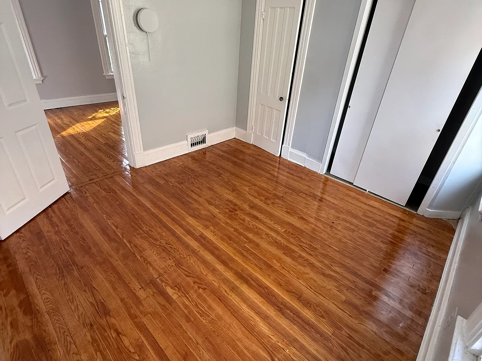 2 bed, $1,650 — Photo 4