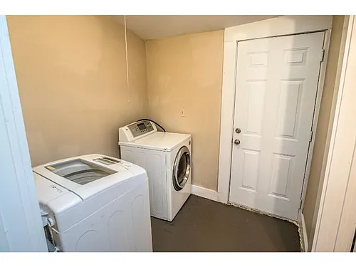 308 Belmont Photo 1