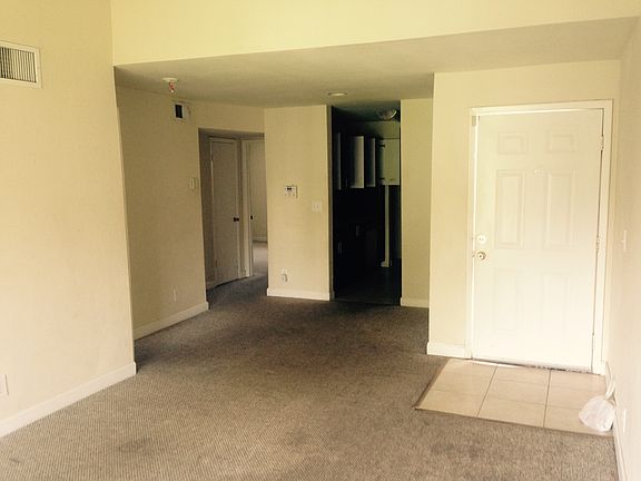 4th image of 8787 NW 39th St
