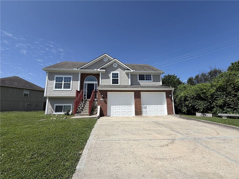 1st image of 5101 NW 93rd St