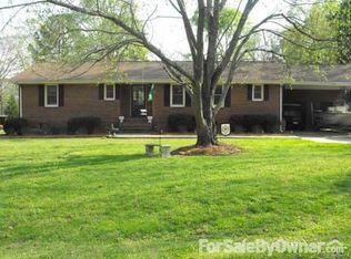 921 Edgewood Cir, Chester, SC 29706