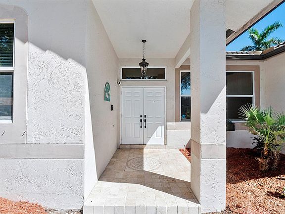 3rd image of 4511 NW 49th Court