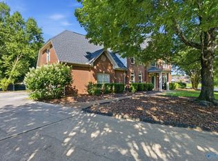 2619 Elderdale Dr SE, Owens Cross Roads, AL 35763