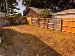 3 bed, 1100 sqft, $1,600 — Photo 3