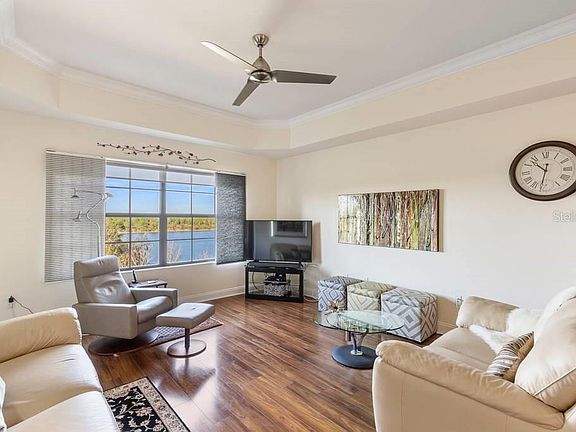 5th image of 7702 Lake Vista Ct Unit 405