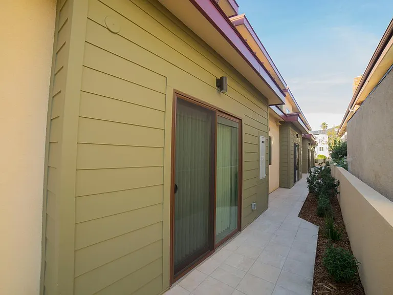 430 Pioneer Dr — Photo 6