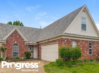 1588 Siskin Dr, Cordova, TN 38016