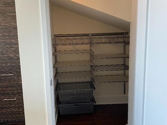 3rd image of 660 W Wayman St #1404