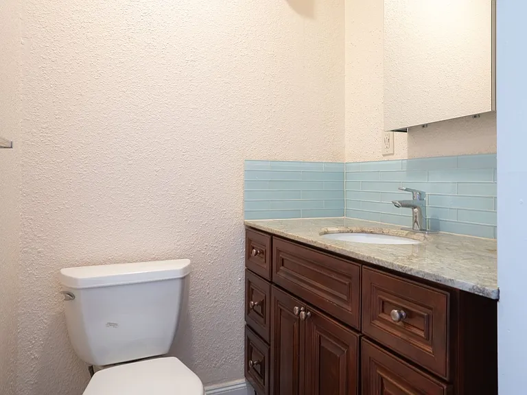 2683 Grande Vista Avenue — Photo 16