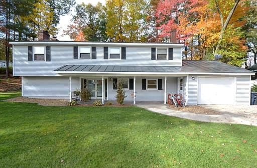 2nd image of 27 Glen Drive