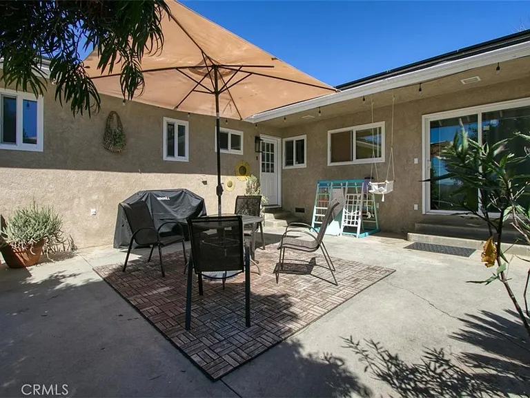 11758 Grant Dr — Photo 41