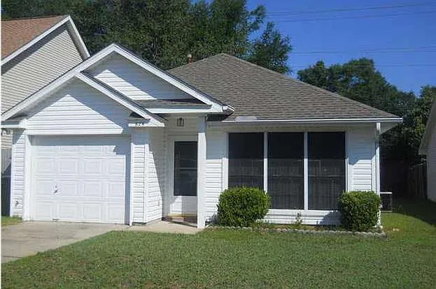 624 Eastwood Cir — Photo 15