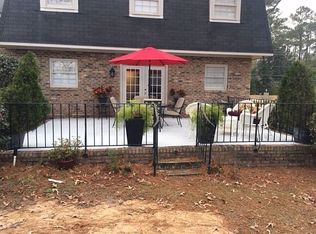 1201 Honeysuckle Rd, Dothan, AL 36305