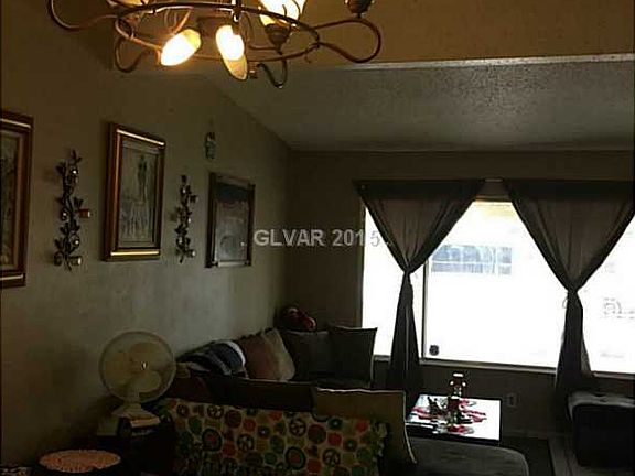 3rd image of 4372 Hilldale Ave