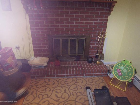 4th image of 49 Santiago Ct