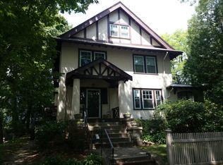 105 Salisbury Rd, Brookline, MA 02445