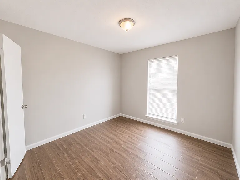 3718 Canary Cv W — Photo 6