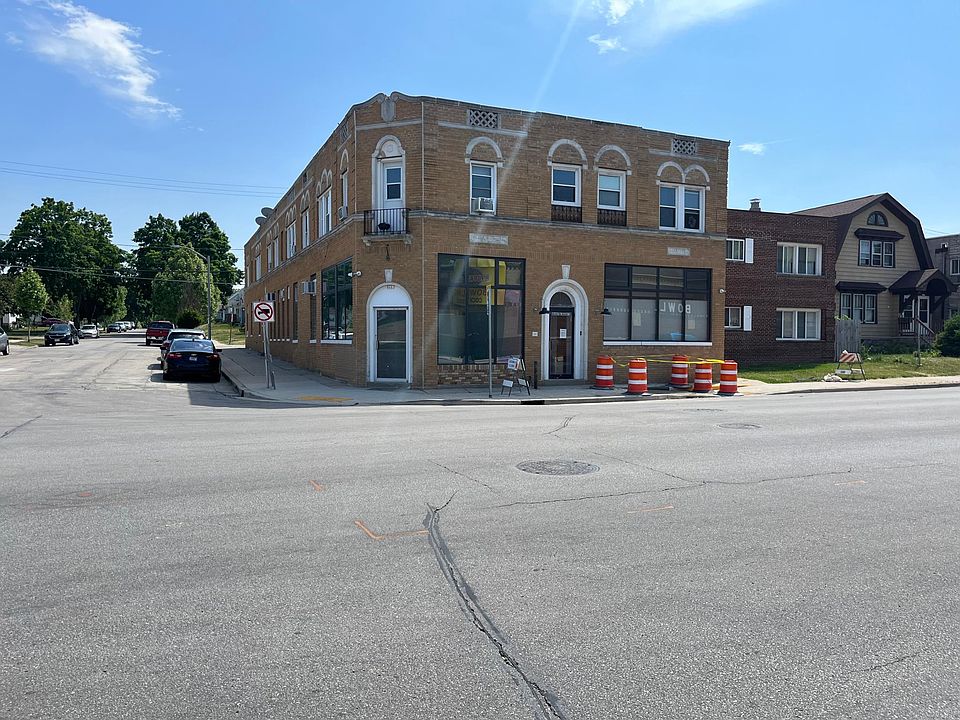 8601-03 West Greenfield