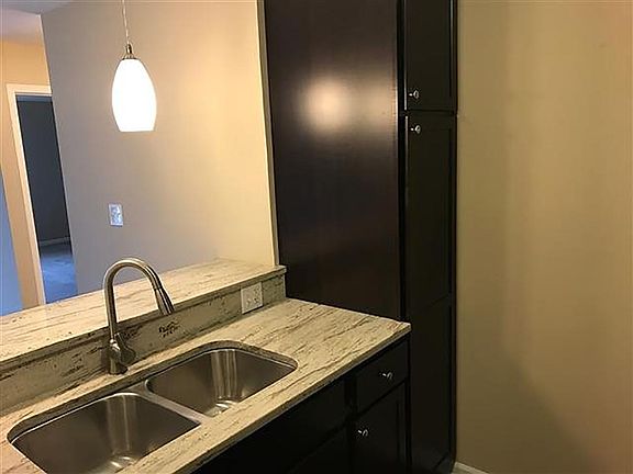 3rd image of 1816 N Halsted St #207