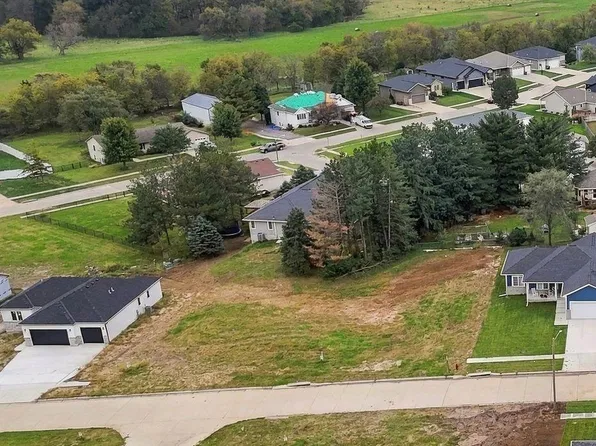 1201 Evergreen Rd, Bennet, NE 68317