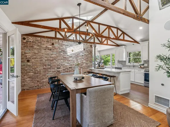 20 Santa Rita Dr, Walnut Creek, CA 94596