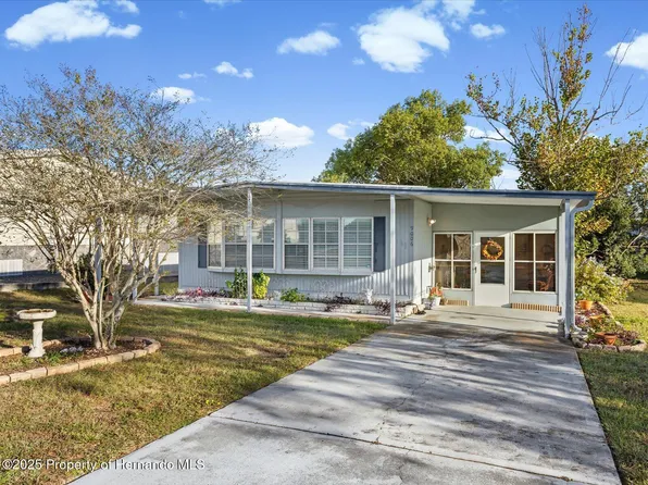9006 Central Ave, Brooksville, FL 34613