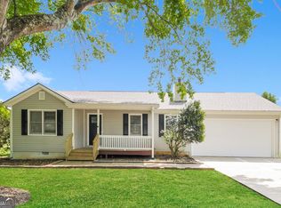 52 Winchester Dr, Kingston, GA 30145