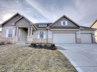 1812 Hemlock St, Council Bluffs, IA 51503