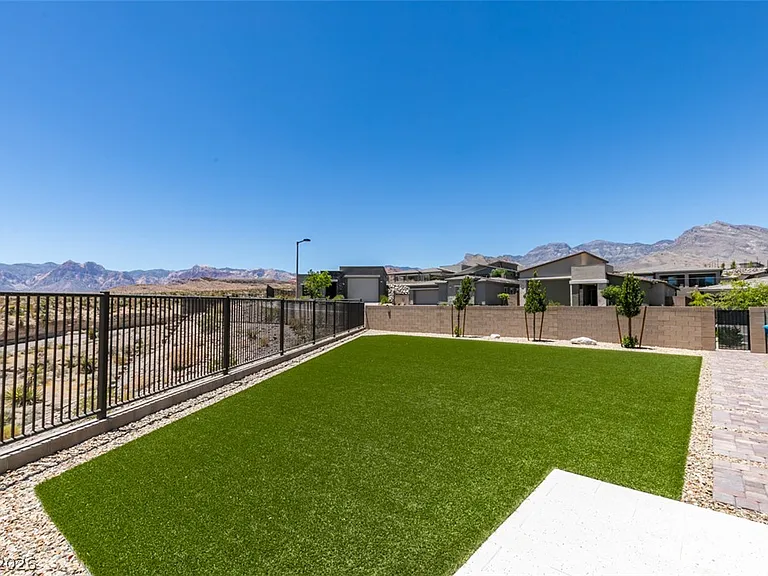 988 Edinburgh Fields Ct — Photo 50