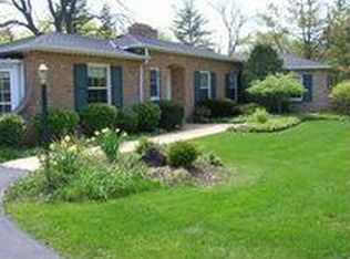 999 E Quarles Pl, Fox Point, WI 53217