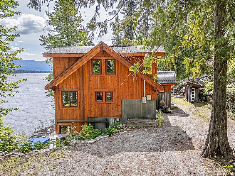 2nd image of 16120 Cedar Brae Road