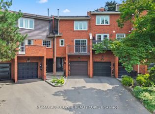 1228 Cornerbrook Pl, Mississauga, ON L5C3J4