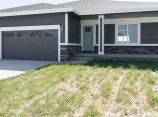 1619 NE Vicksburg Dr, Ankeny, IA 50021